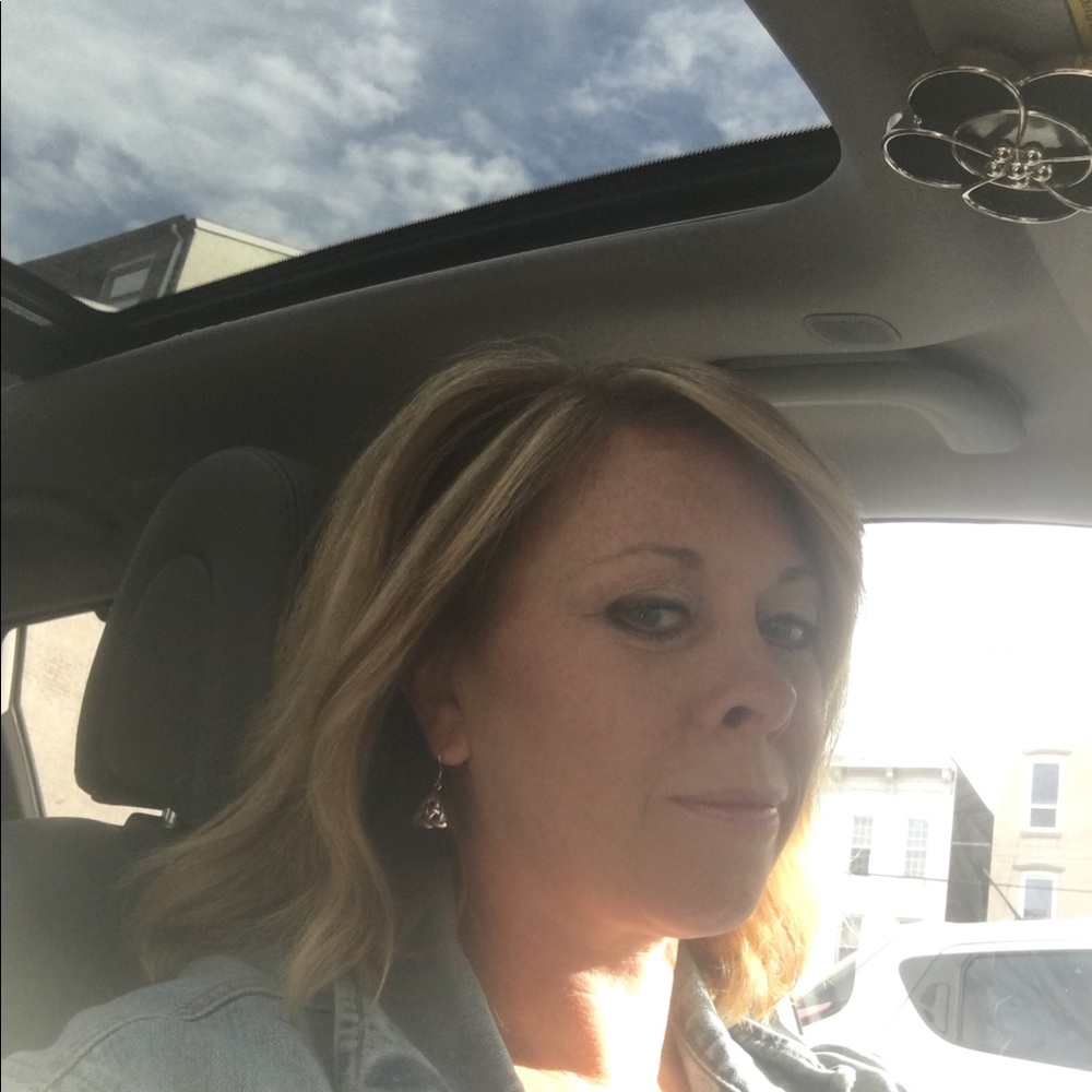 Meet your Posher, Kimberly